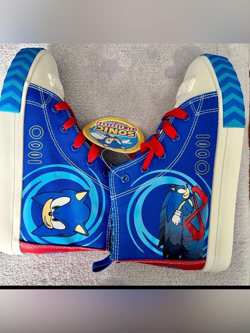 Kids Blue Sonic High-Top Sneakers with Red Laces